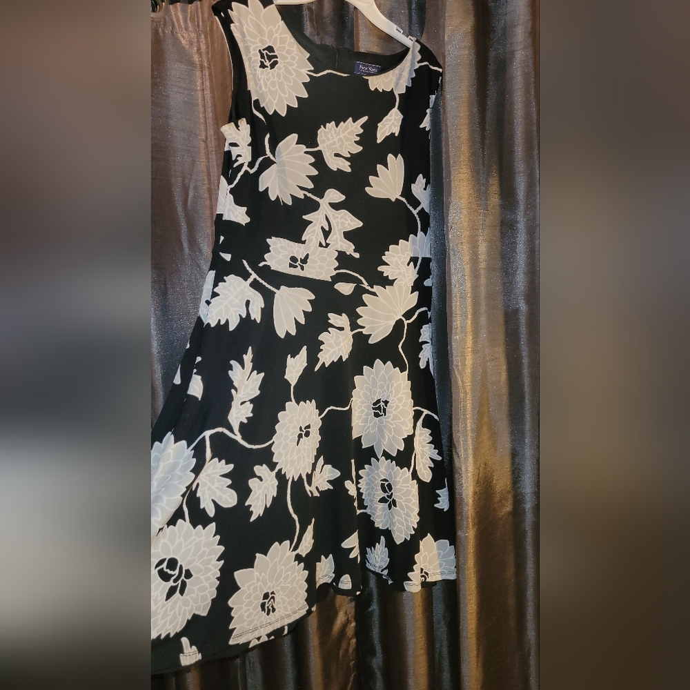 New York Clothing Company Black and Grey Floral Dress
